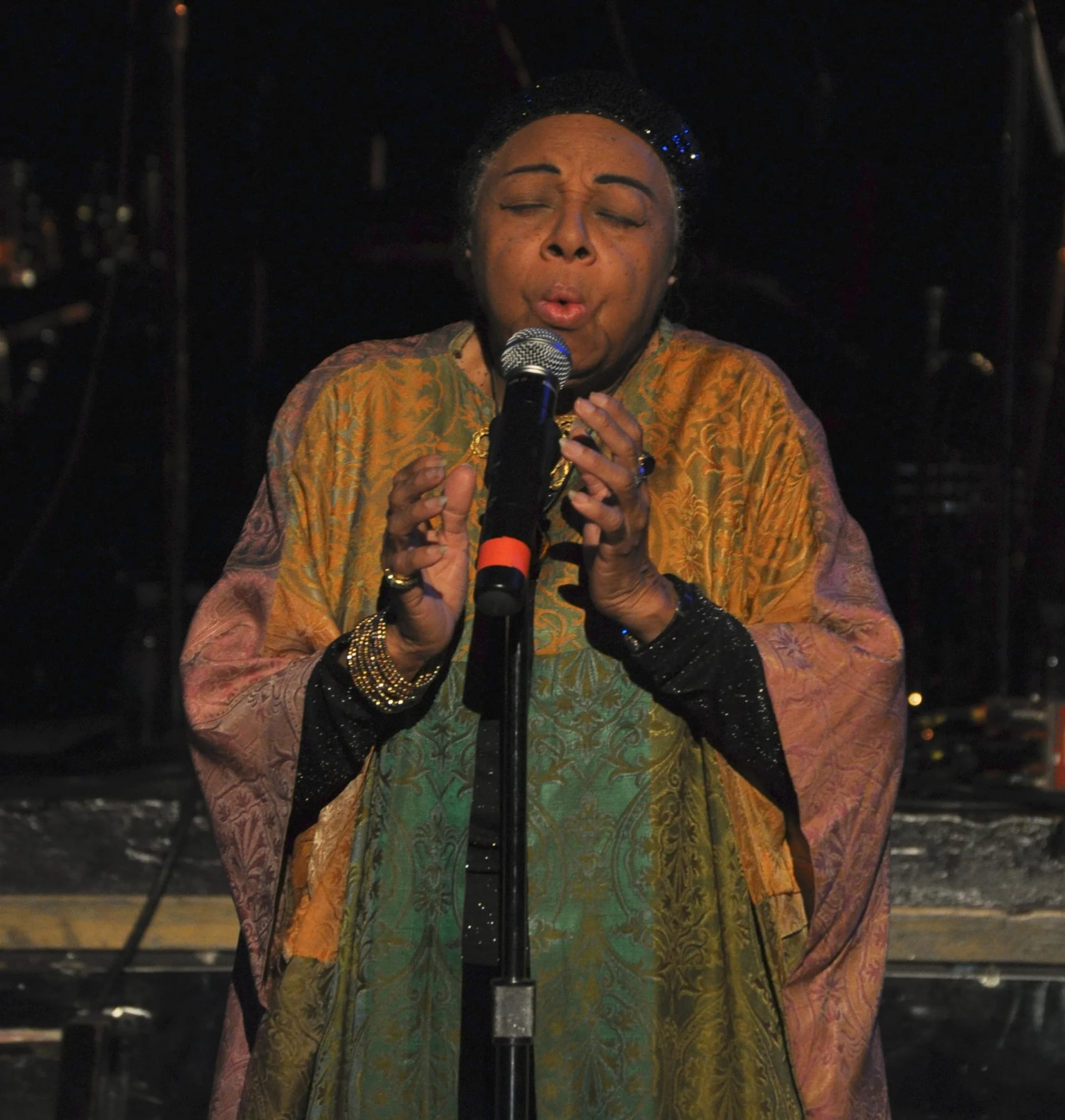 Portrait of Dawn Hampton (1928–2016) – memorial page