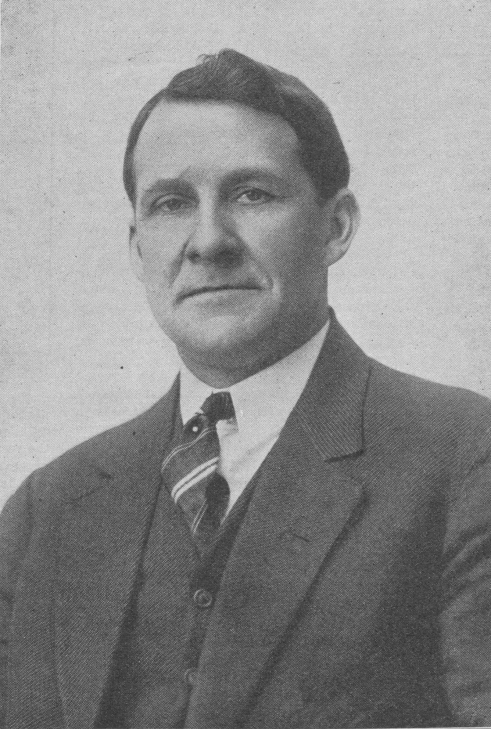 Portrait of Clark V. Savidge (1870–1947) – memorial page