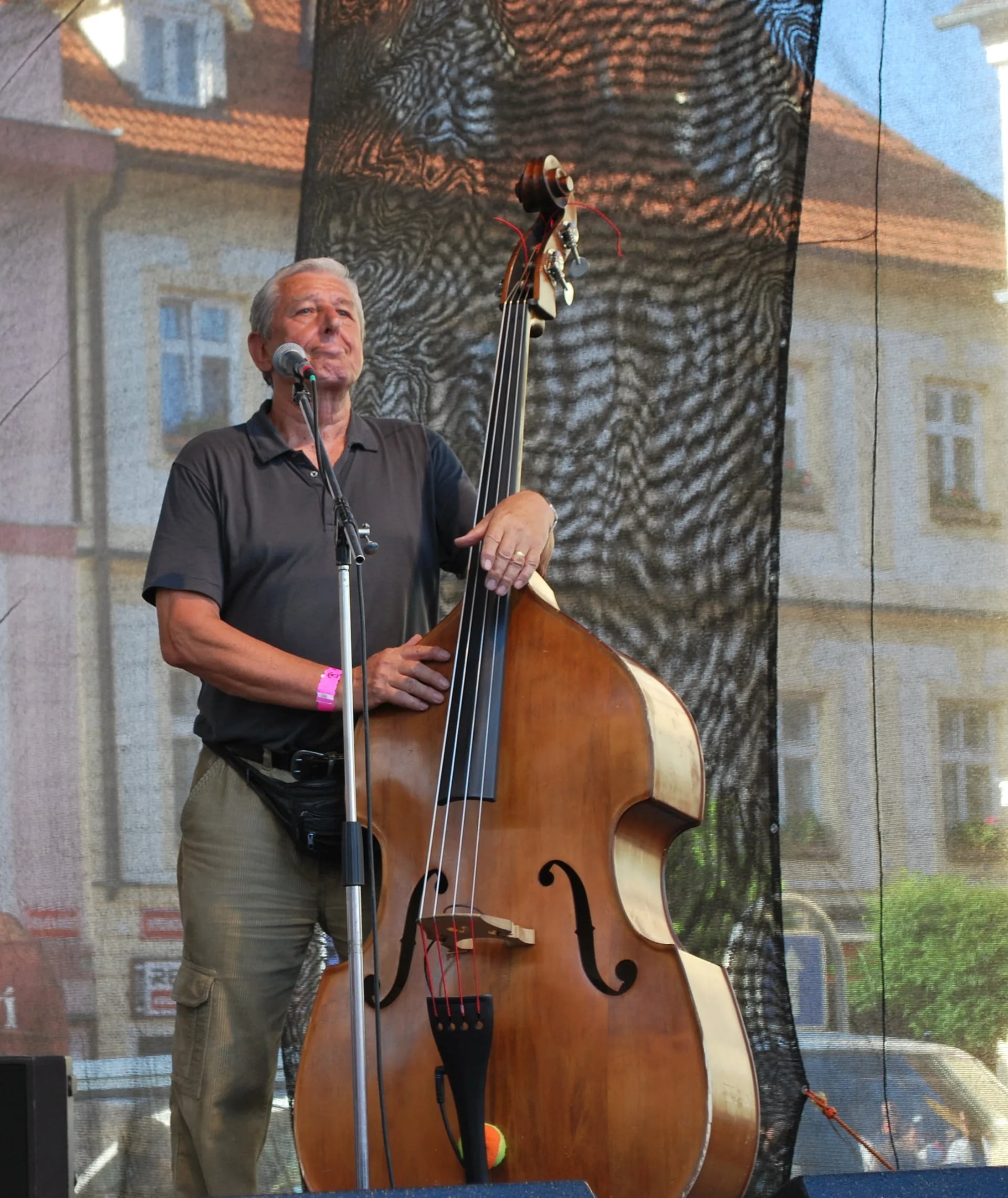 Porträt von Dušan Vančura (1937–2020) – Gedenkseite
