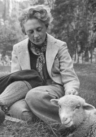 Porträt von Vlasta Štáflová (1907–1945) – Gedenkseite