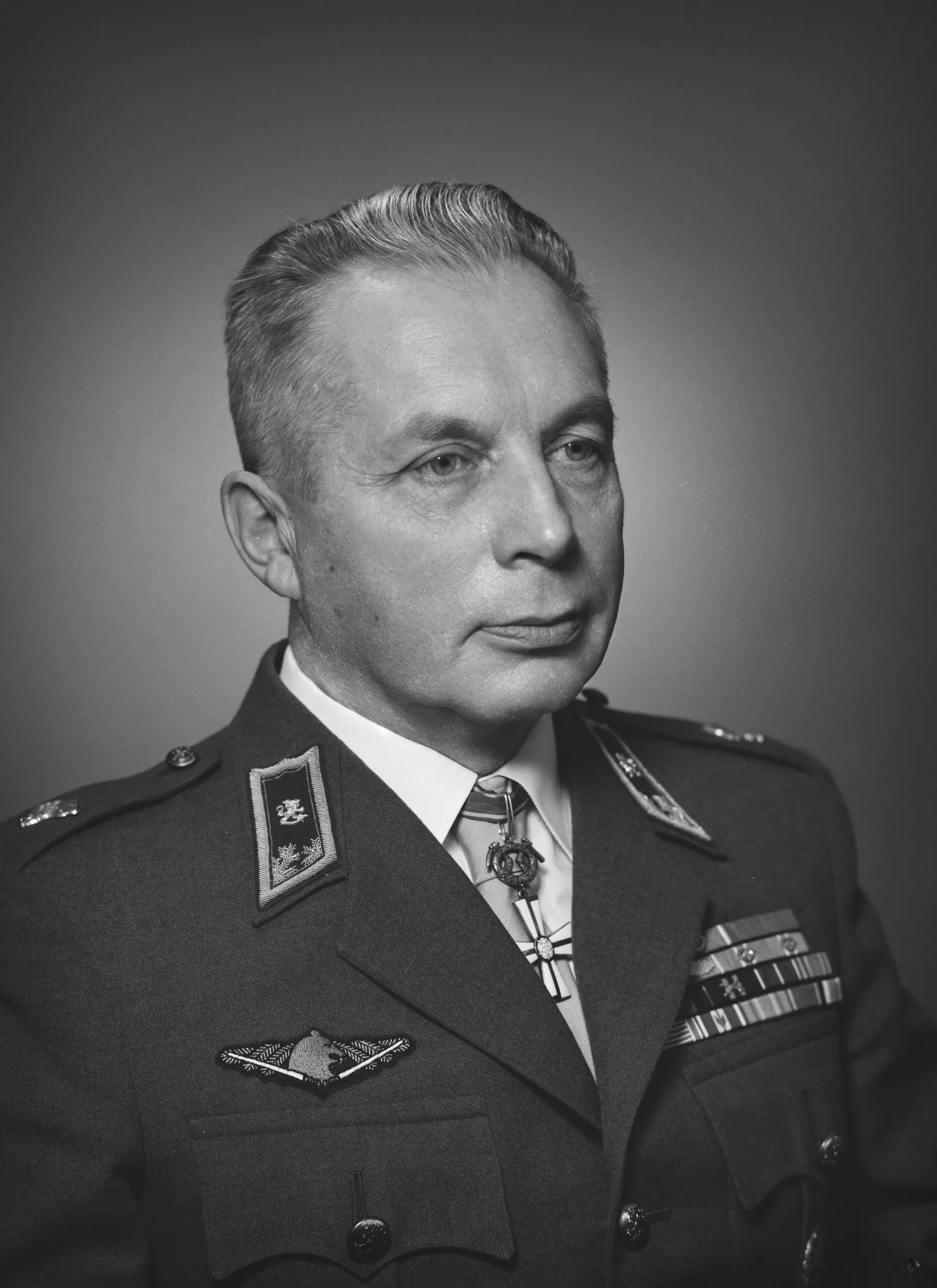 Porträt von Antti Pennanen (1903–1989) – Gedenkseite