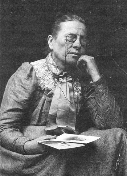 Portrait of Aurora Aspegren (1844–1911) – memorial page