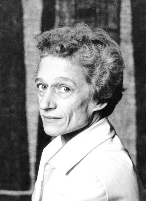 Portrait of Dora Jung (1906–1980) – memorial page
