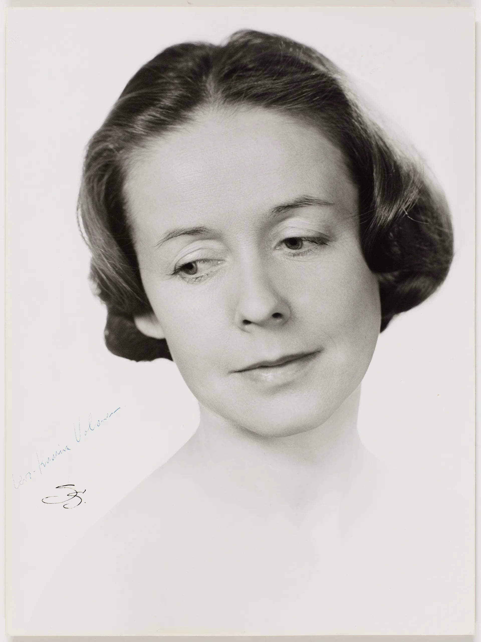 Porträt von Eeva-Kaarina Volanen (1921–1999) – Gedenkseite