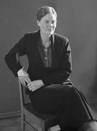 Portrait of Eeva Jalavisto (1909–1966) – memorial page