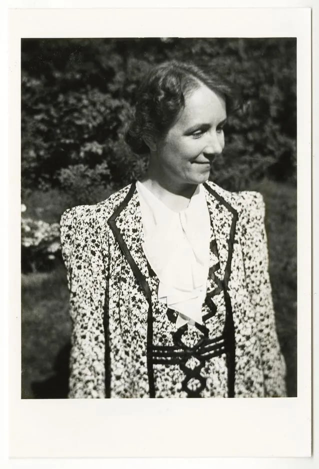 Porträt von Elsa Enäjärvi-Haavio (1901–1951) – Gedenkseite