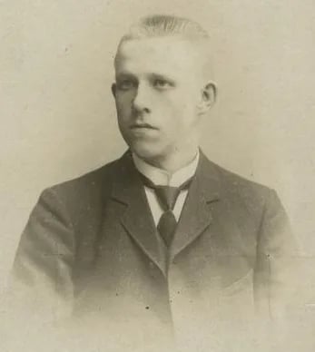 Portrait of Evert Huttunen (1884–1924) – memorial page