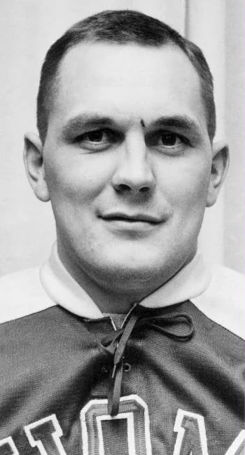 Porträt von Ilkka Mesikämmen (1943–2025) – Gedenkseite
