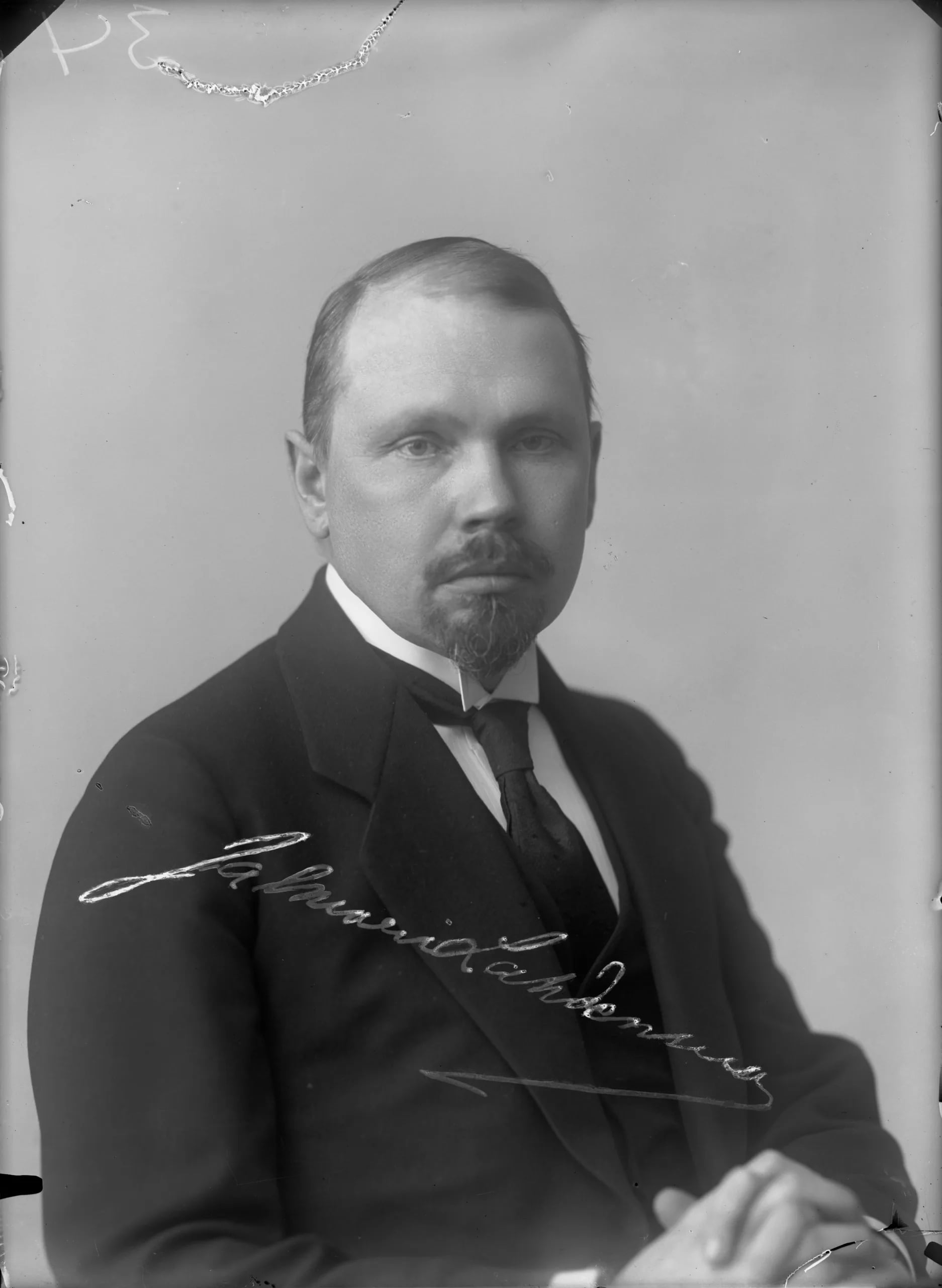 Portrait of Jalmari Lahdensuo (1880–1931) – memorial page