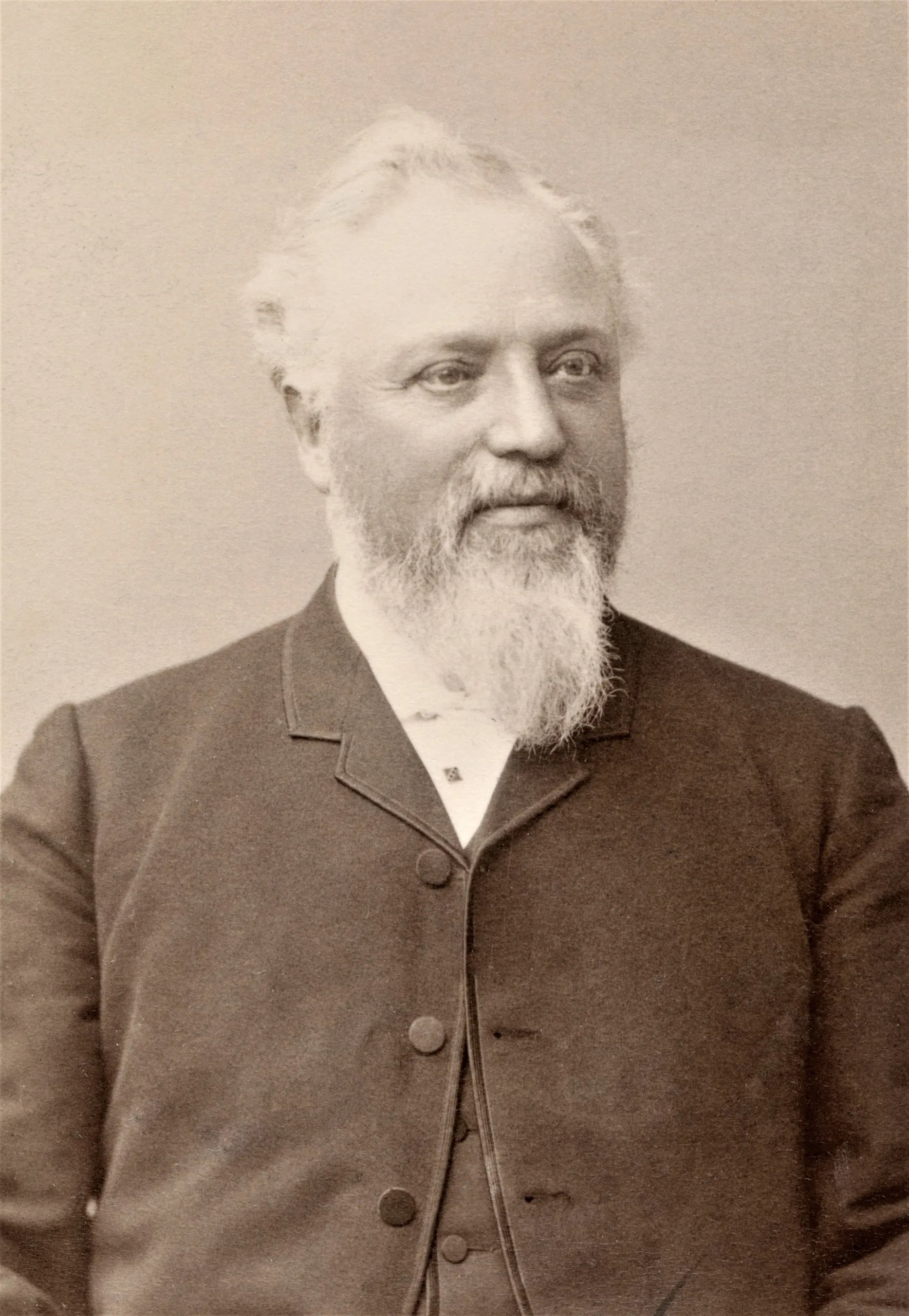 Portrait of Jens Alexander Zachariassen (1839–1902) – memorial page