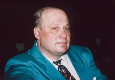 Porträt von Jorma Hovi (1949–2017) – Gedenkseite