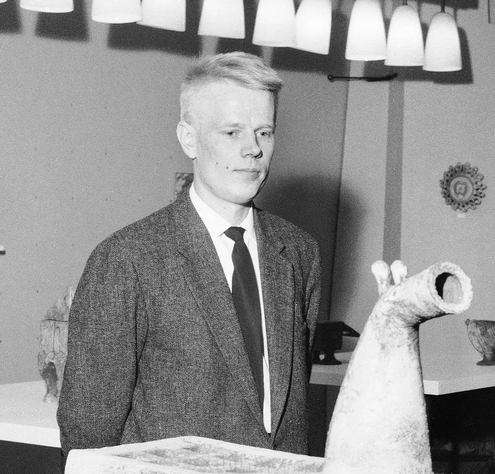 Portrait of Oiva Toikka (1931–2019) – memorial page