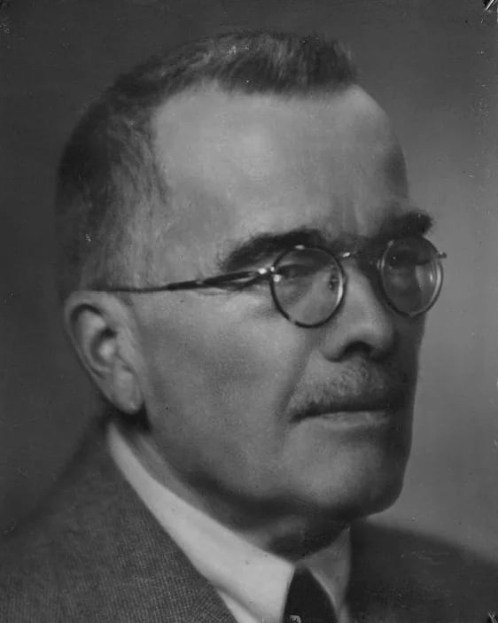 Porträt von Taavi Hirn (1874–1951) – Gedenkseite