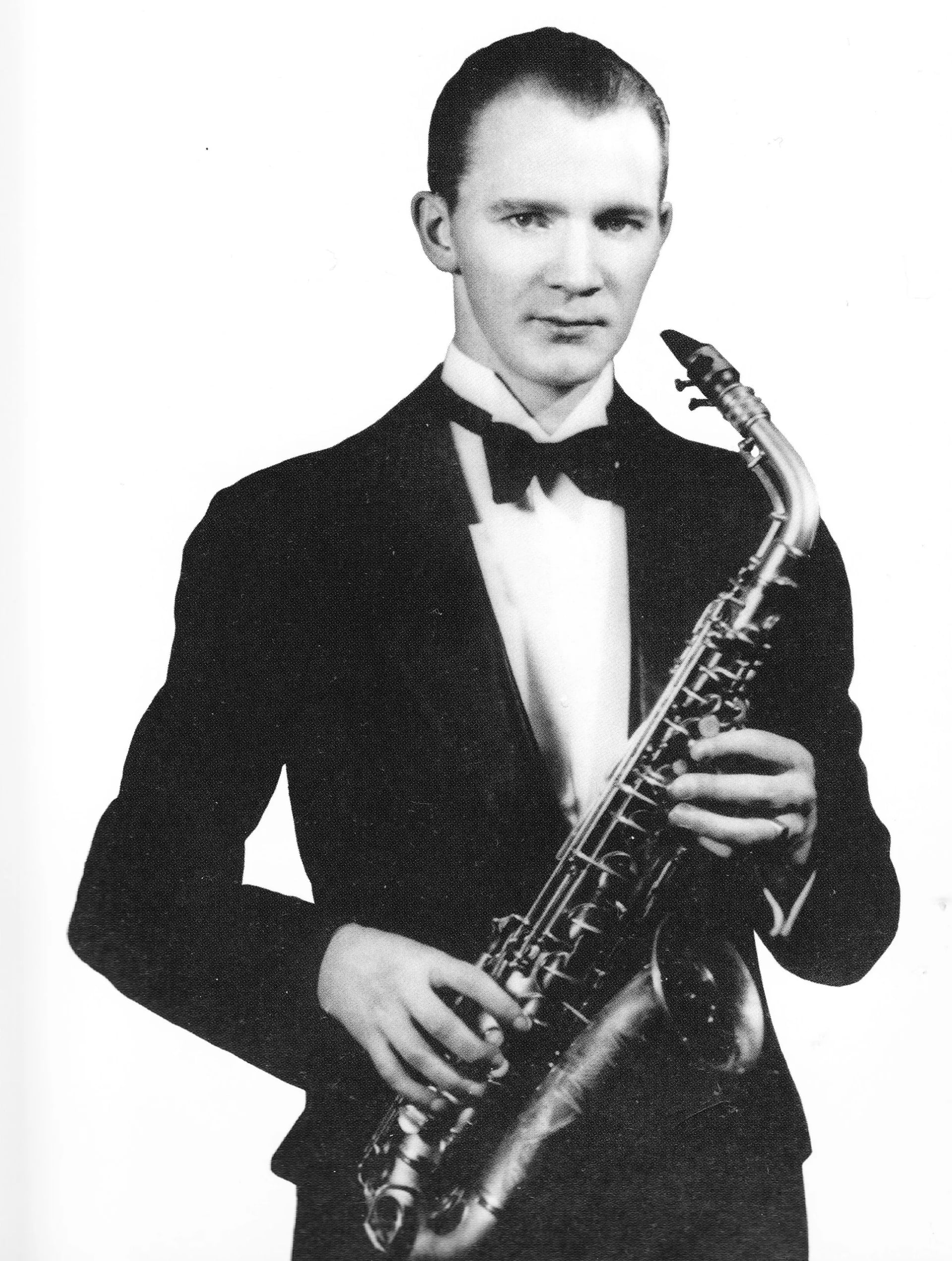 Portrait of Tommy Tuomikoski (1907–1937) – memorial page