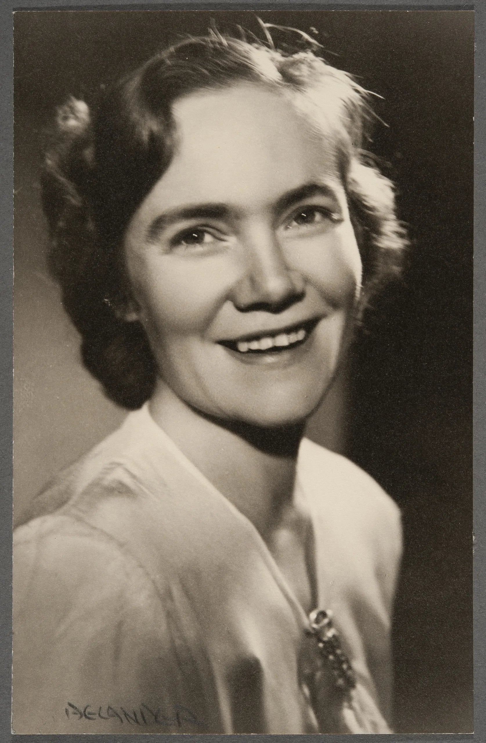 Portrait of Tuomi Elmgren-Heinonen (1903–2000) – memorial page