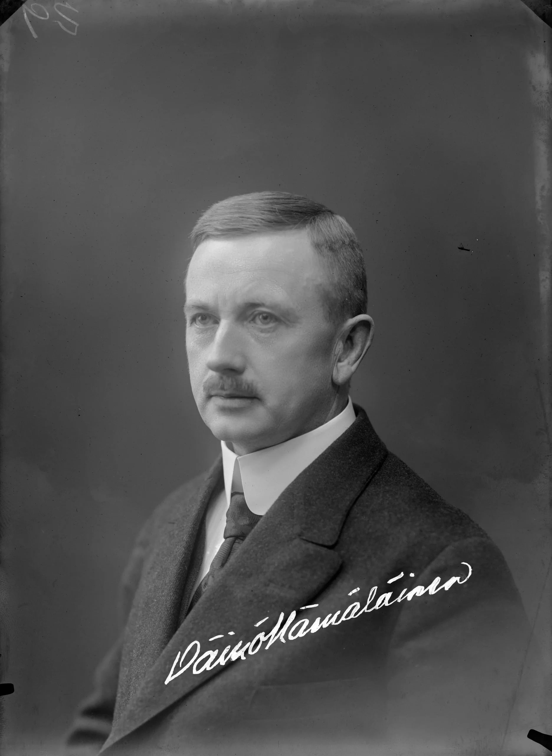 Porträt von Väinö Hämäläinen (1876–1940) – Gedenkseite