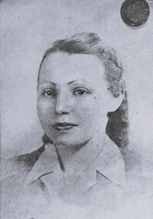 Portrait of Noemi Szac-Wajnkranc (1919–1945) – memorial page