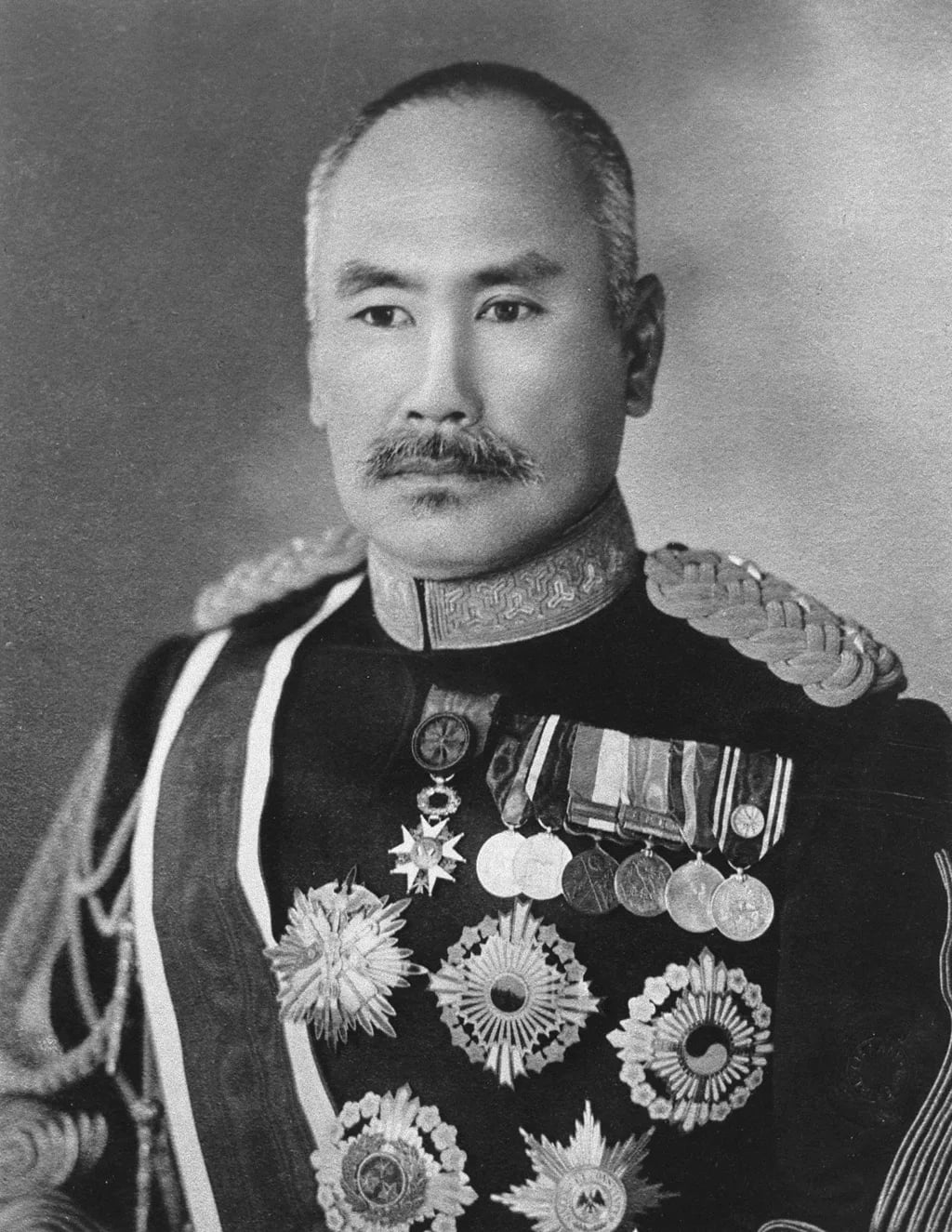 Portrait of Hasegawa Yoshimichi (1850–1924) – memorial page