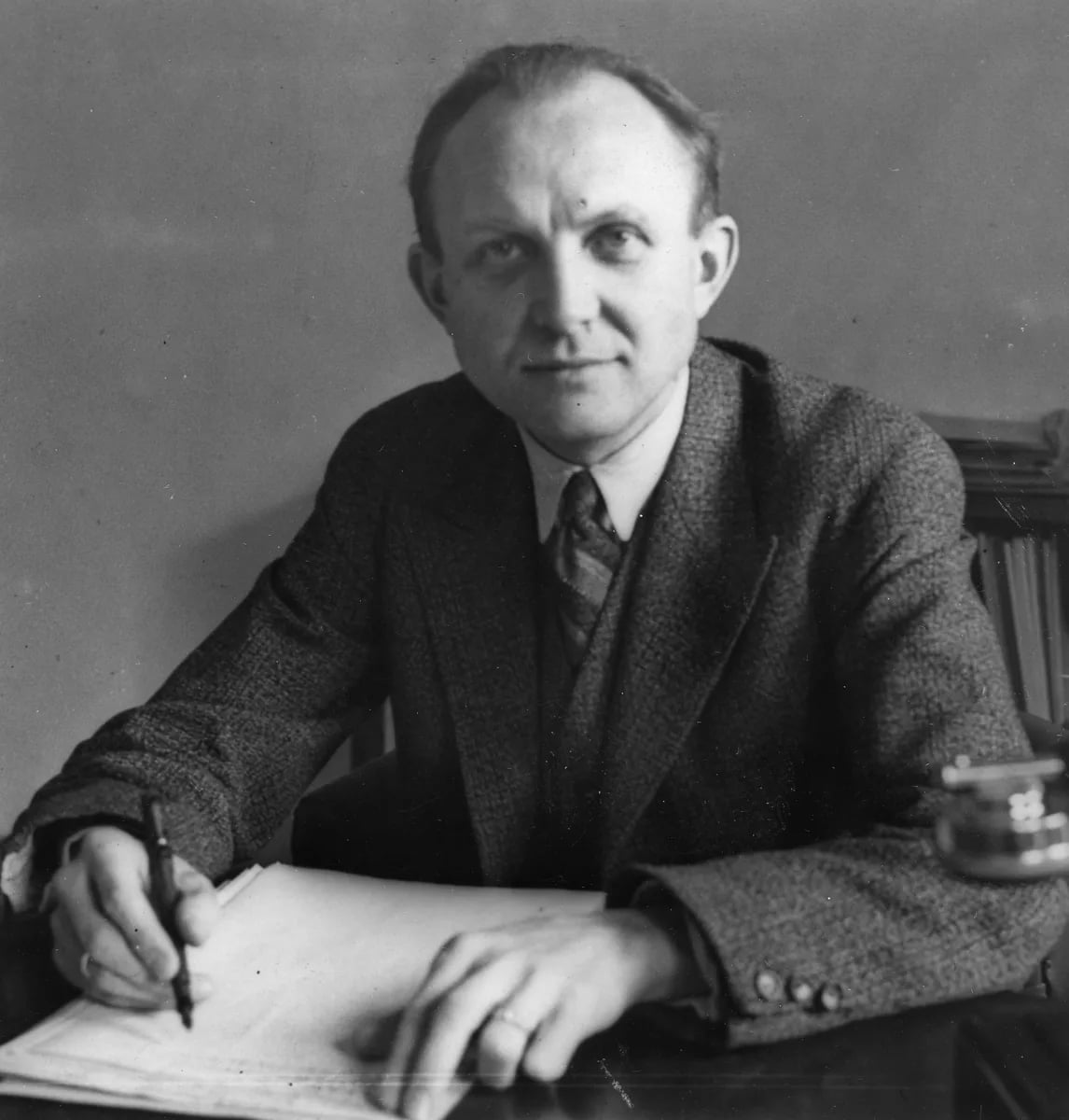 Portrait of Halvor Solberg (1895–1974) – memorial page