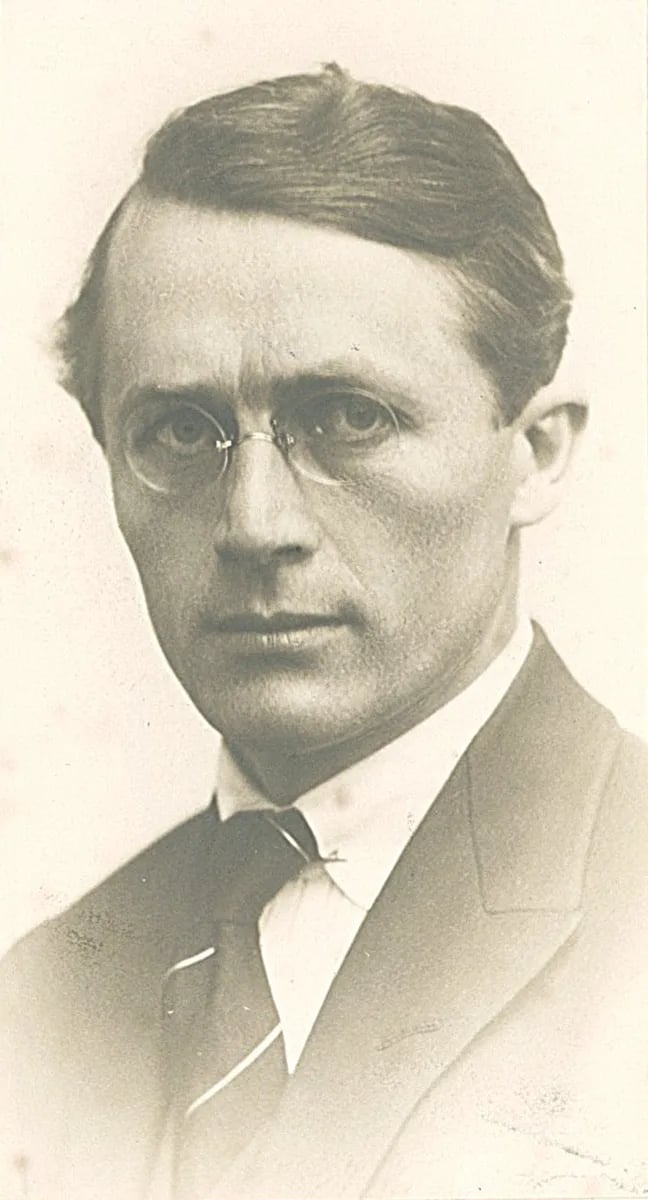 Portrait of Halvor Vreim (1894–1966) – memorial page
