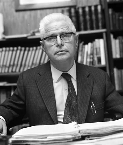 Portrait of Harald Vindalen (1907–1975) – memorial page