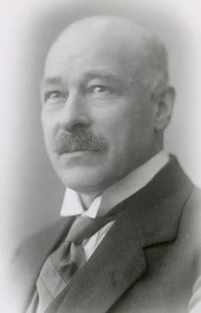 Portrait of Joakim Sveder Bang (1868–1931) – memorial page