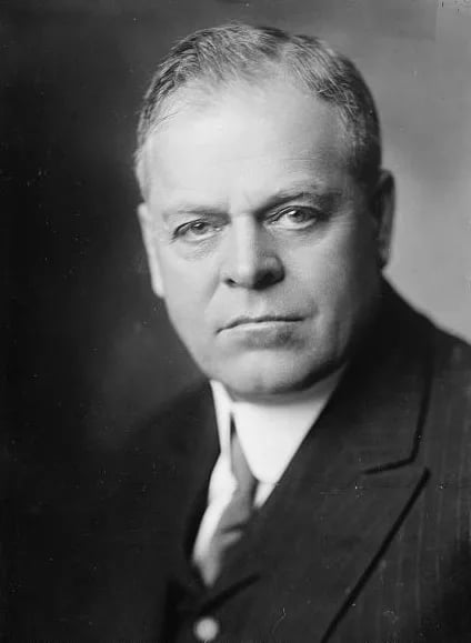 Portrait of Laurits S. Swenson (1865–1947) – memorial page