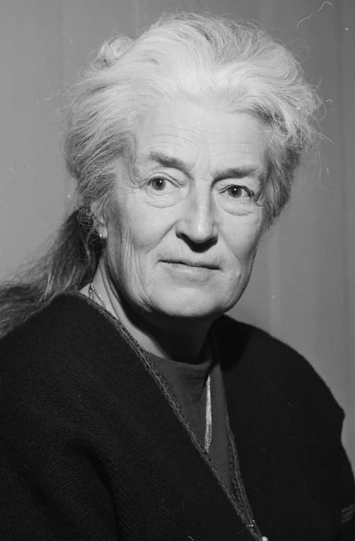 Portrait of Sigrun Berg (1901–1982) – memorial page