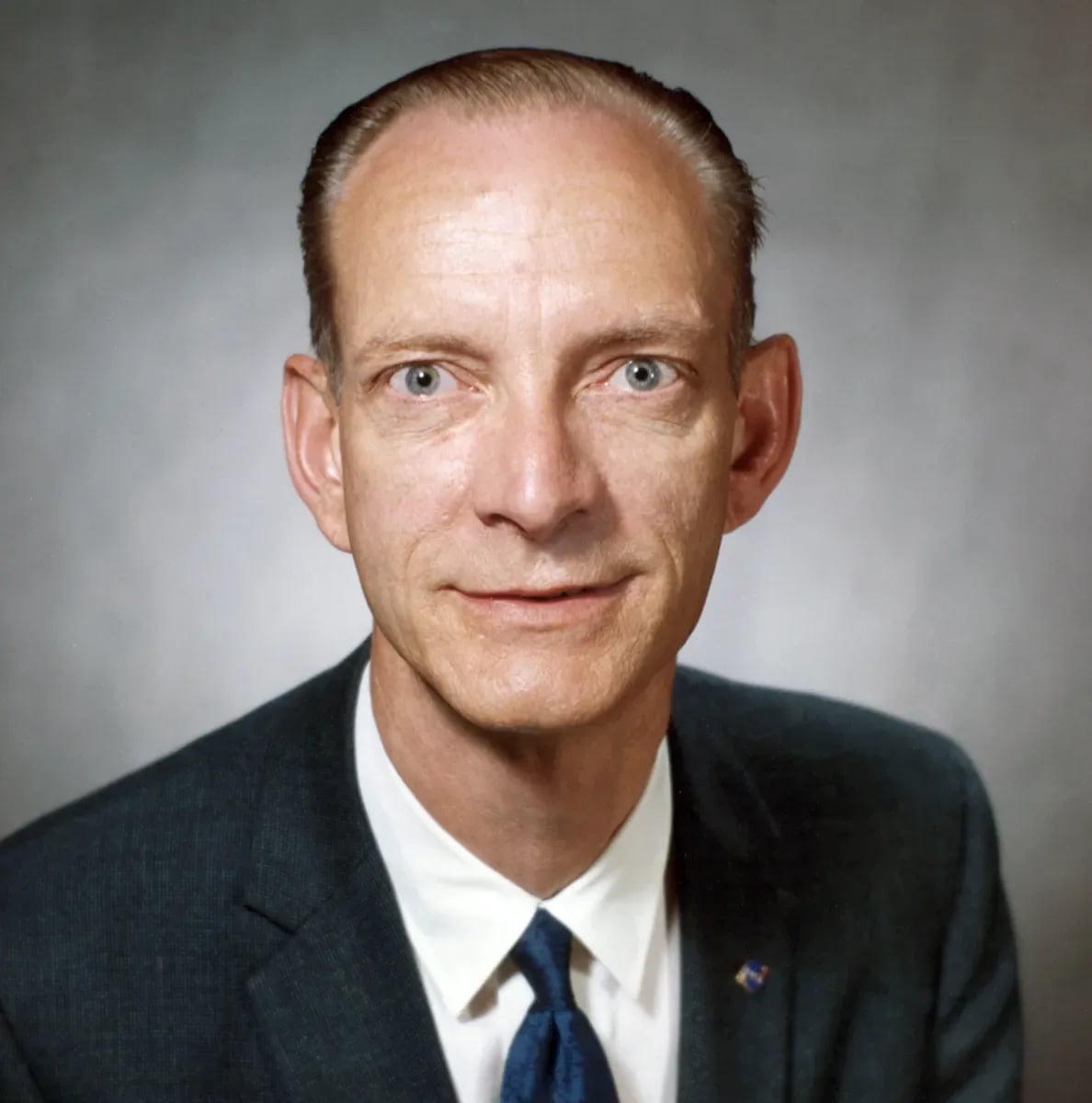 Portrait of Bruce Lundin (1919–2006) – memorial page