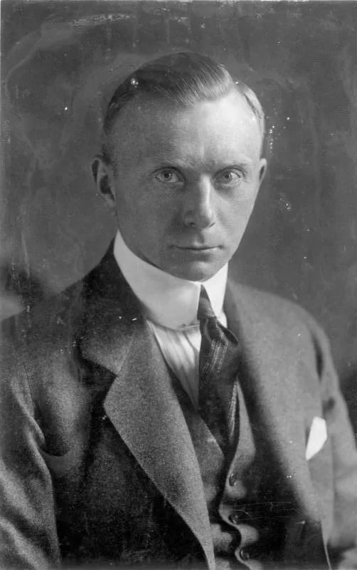 Portrait of Werner von Rheinbaben (1878–1975) – memorial page