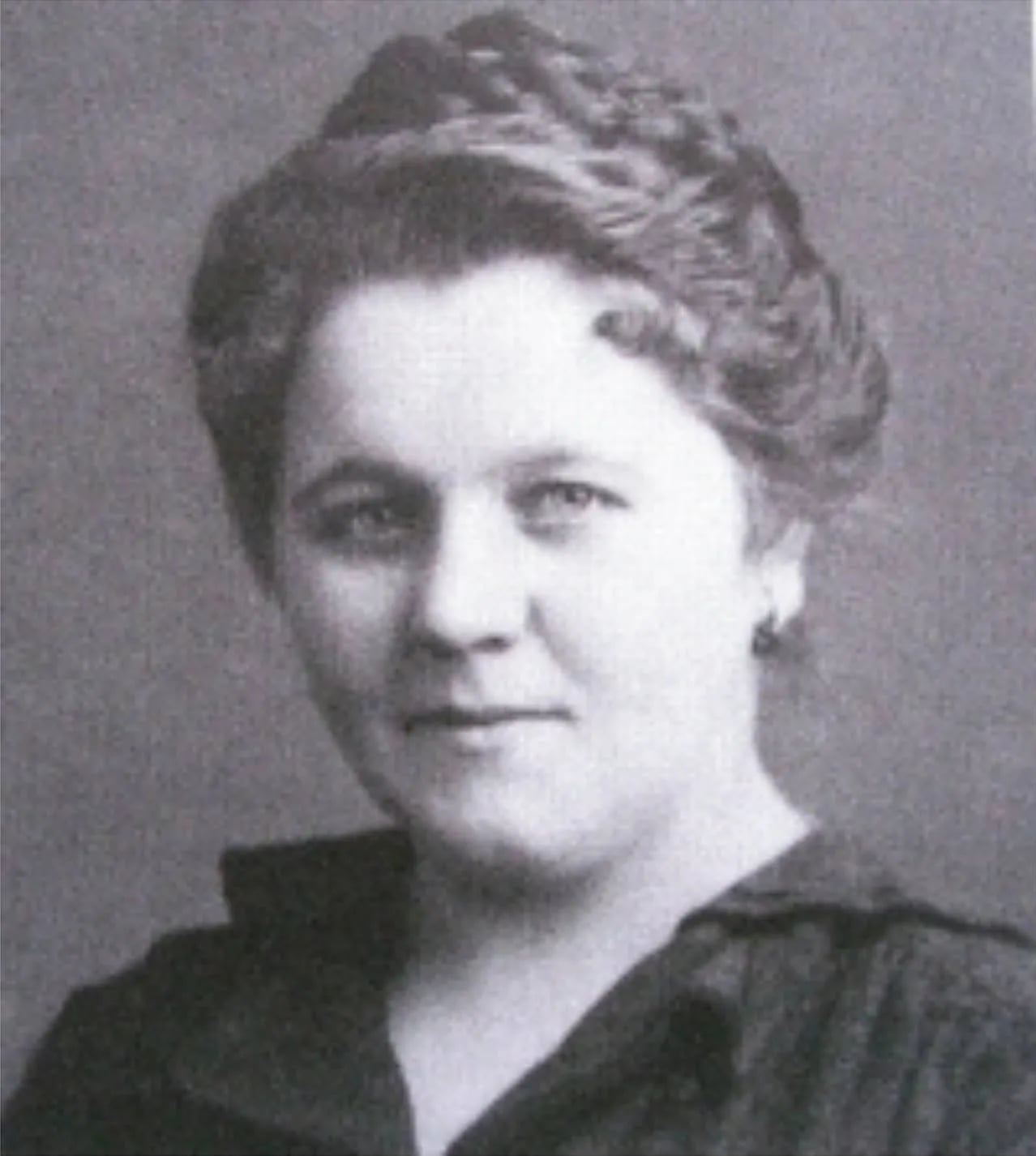 Portrait of Irena Káňová (1893–1965) – memorial page