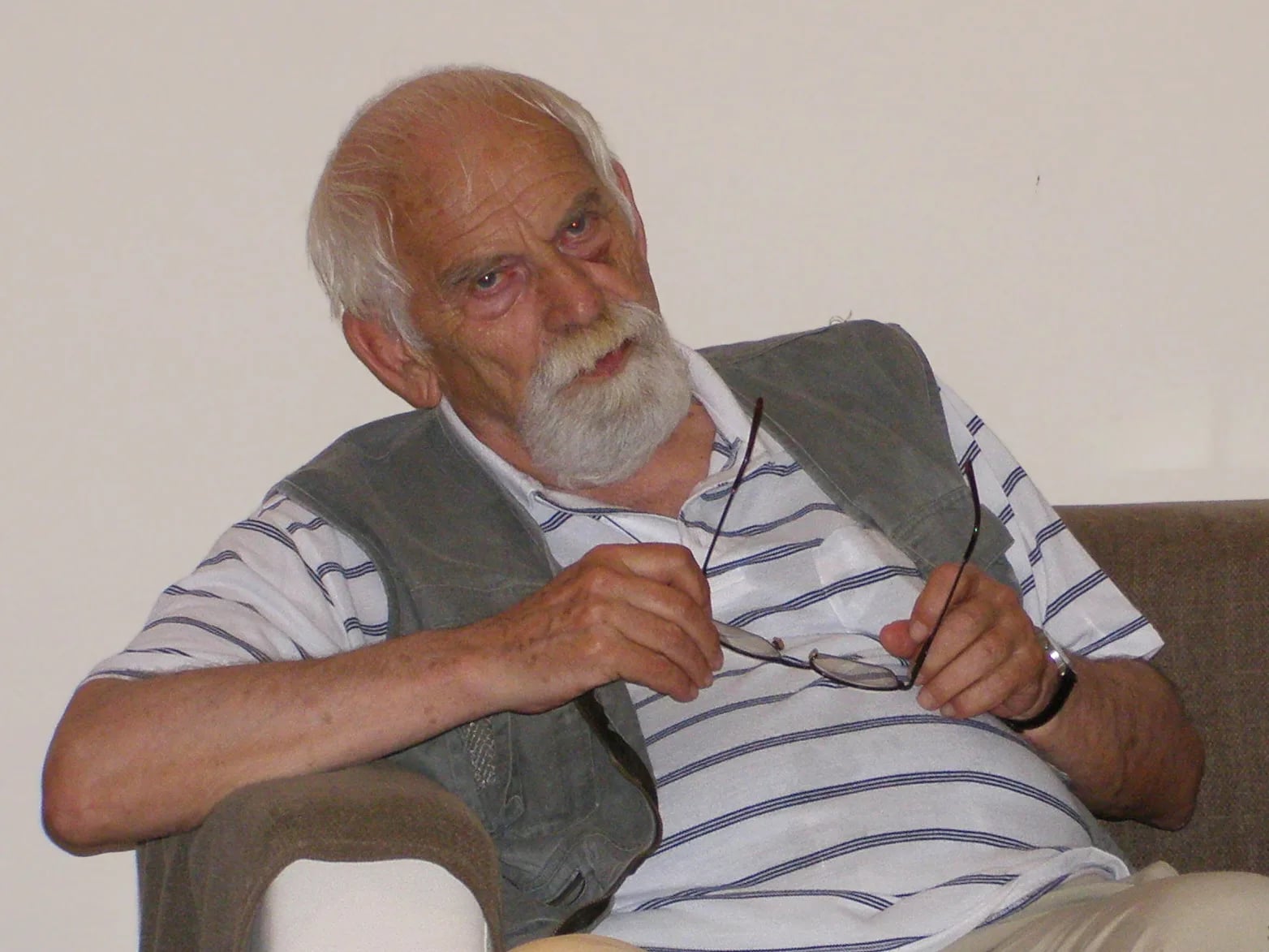 Portrait of Jaroslav Med (1932–2018) – memorial page