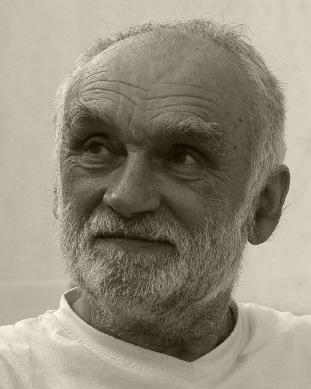 Porträt von Jiří Hůla (1944–2022) – Gedenkseite