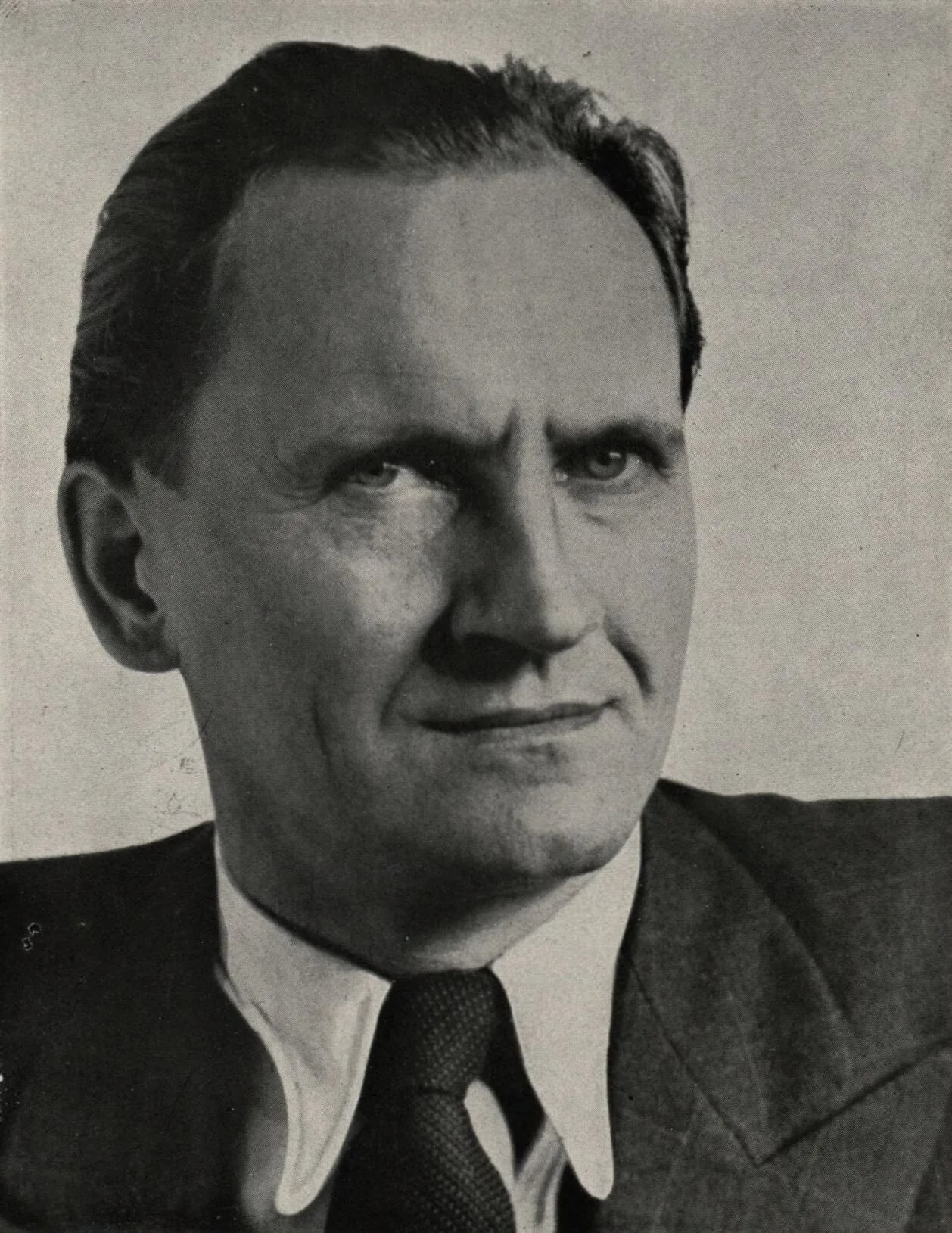 Portrait of Július Ďuriš (1904–1986) – memorial page