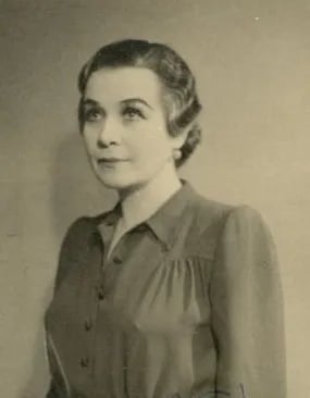 Portrait of Míla Pačová (1887–1957) – memorial page