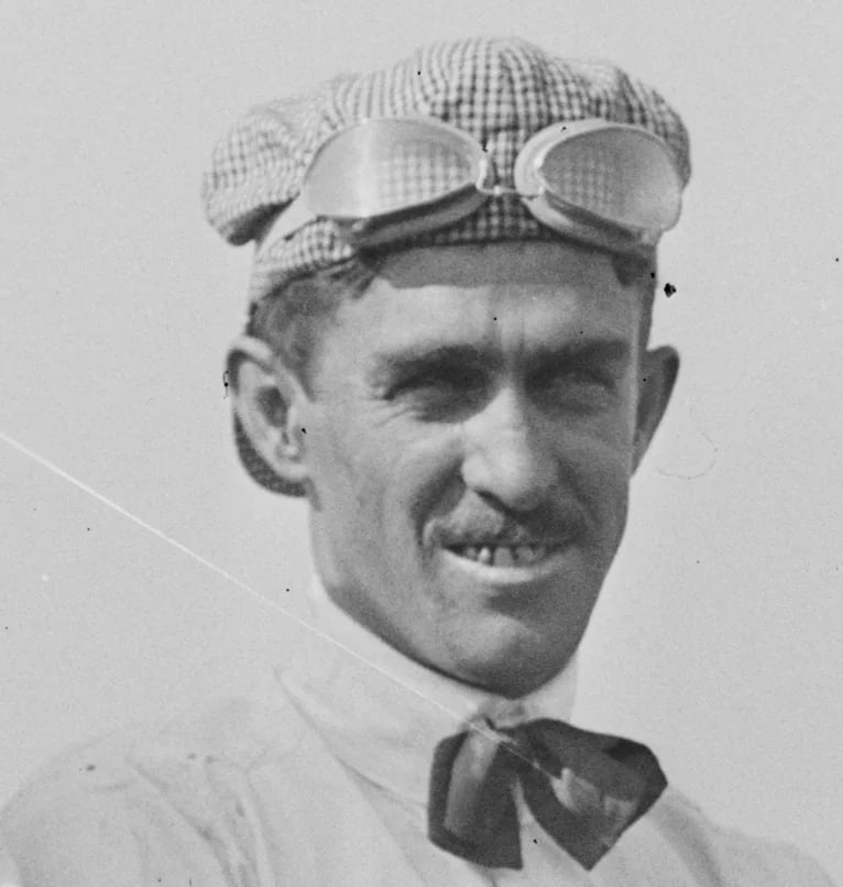 Portrait of Louis Disbrow (1876–1939) – memorial page