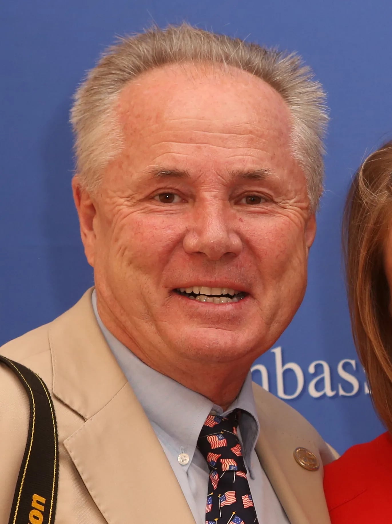 Porträt von Tom LaBonge (1953–2021) – Gedenkseite