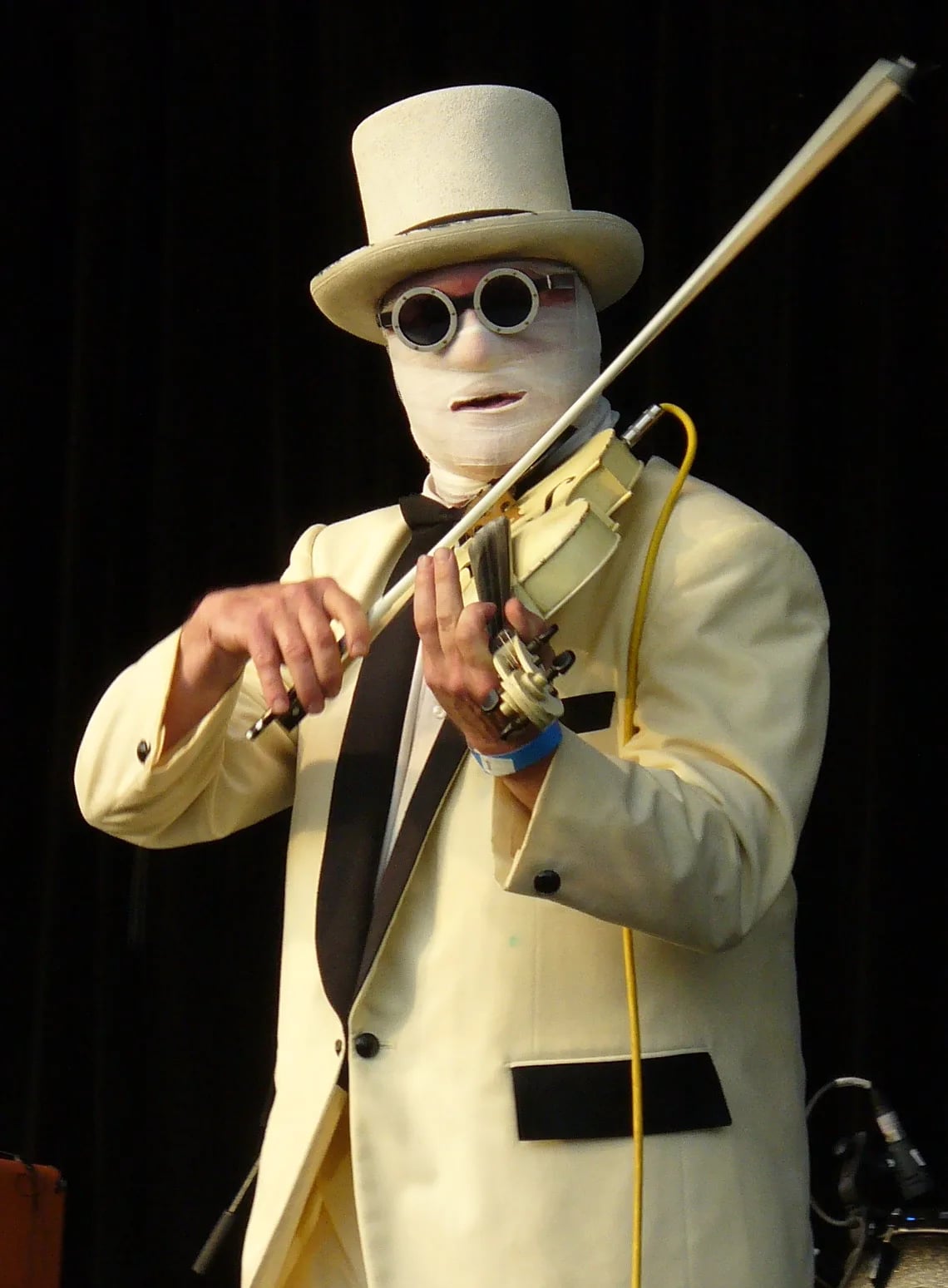 Portrait of Nash the Slash (1948–2014) – memorial page