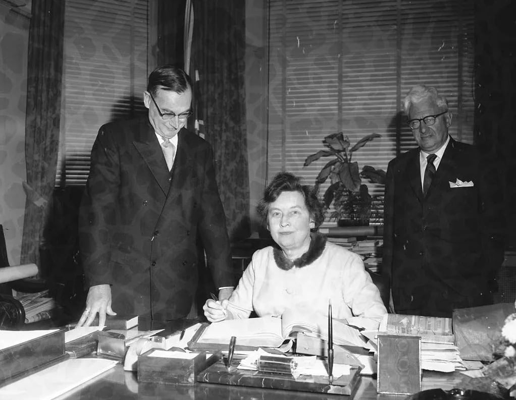 Portrait of Jean Newman (1905–1971) – memorial page