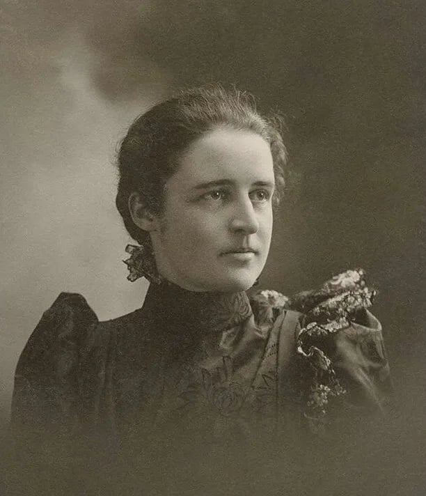 Portrait of Fannie Almara Quain (1874–1950) – memorial page