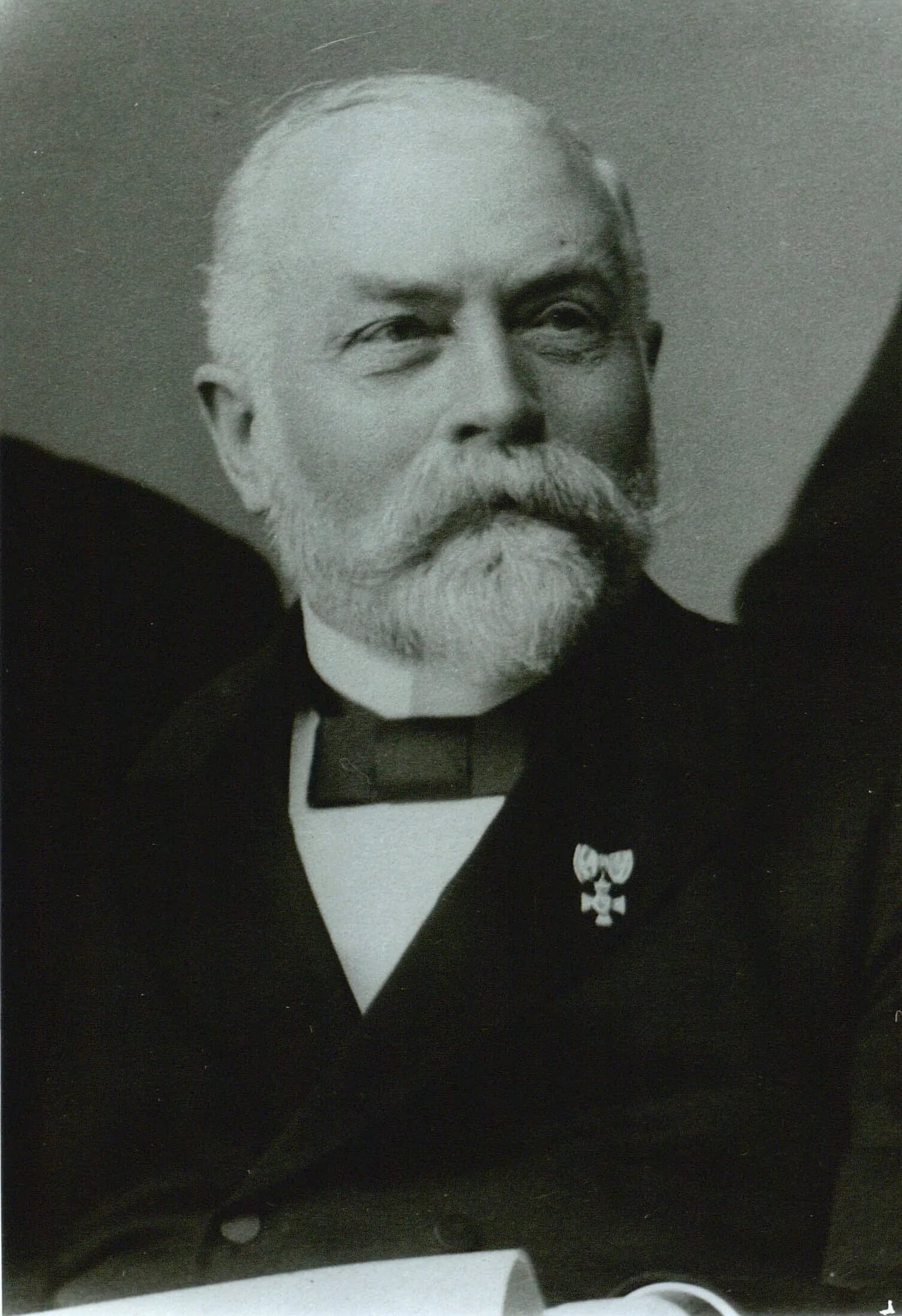 Portrait of Carl Rasmussen (1863–1936) – memorial page