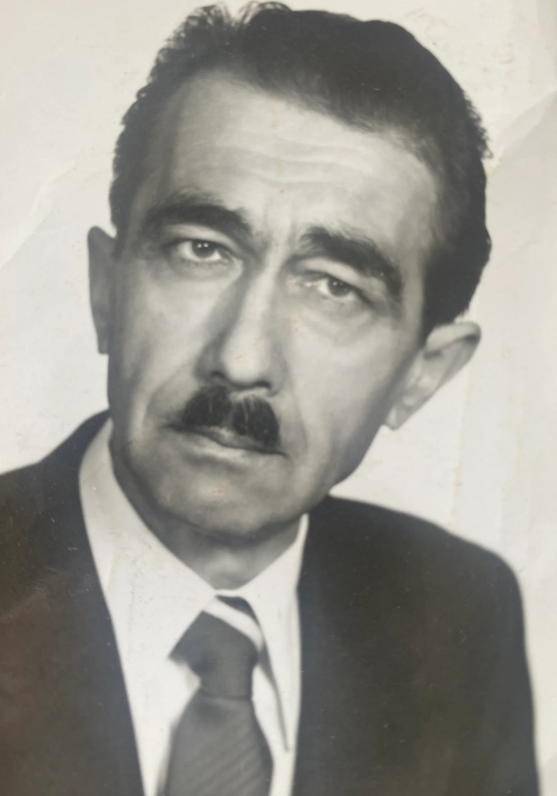 Porträt von Zoltán Tóth (1931–1988) – Gedenkseite