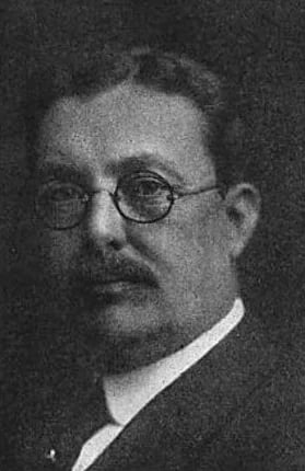 Portrait of Louis K. Comstock (1865–1964) – memorial page