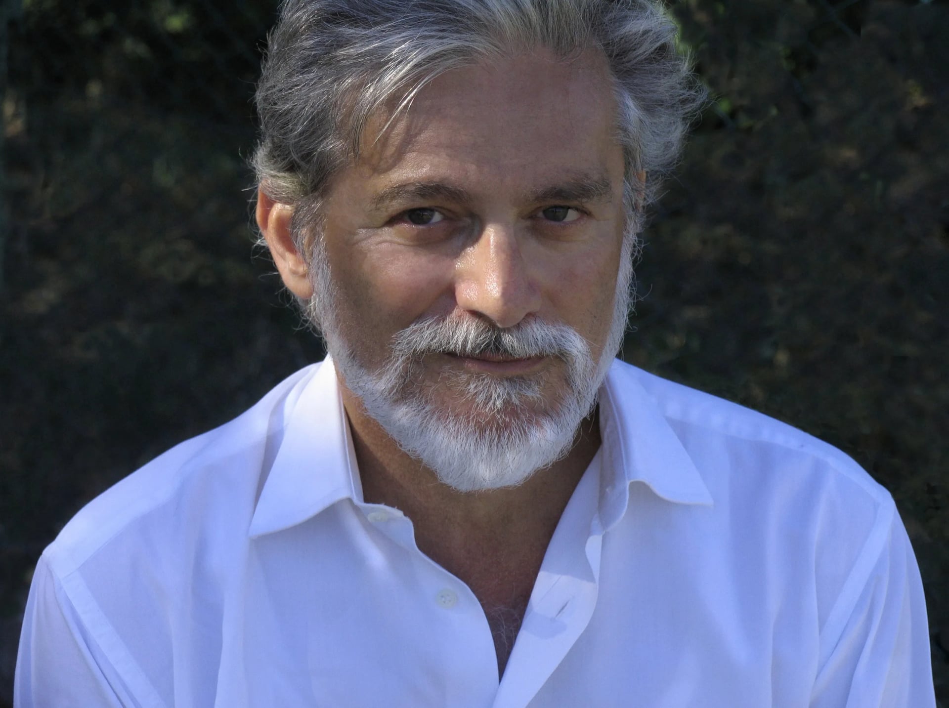 Portrait of Roberto Pazzi (1946–2023) – memorial page