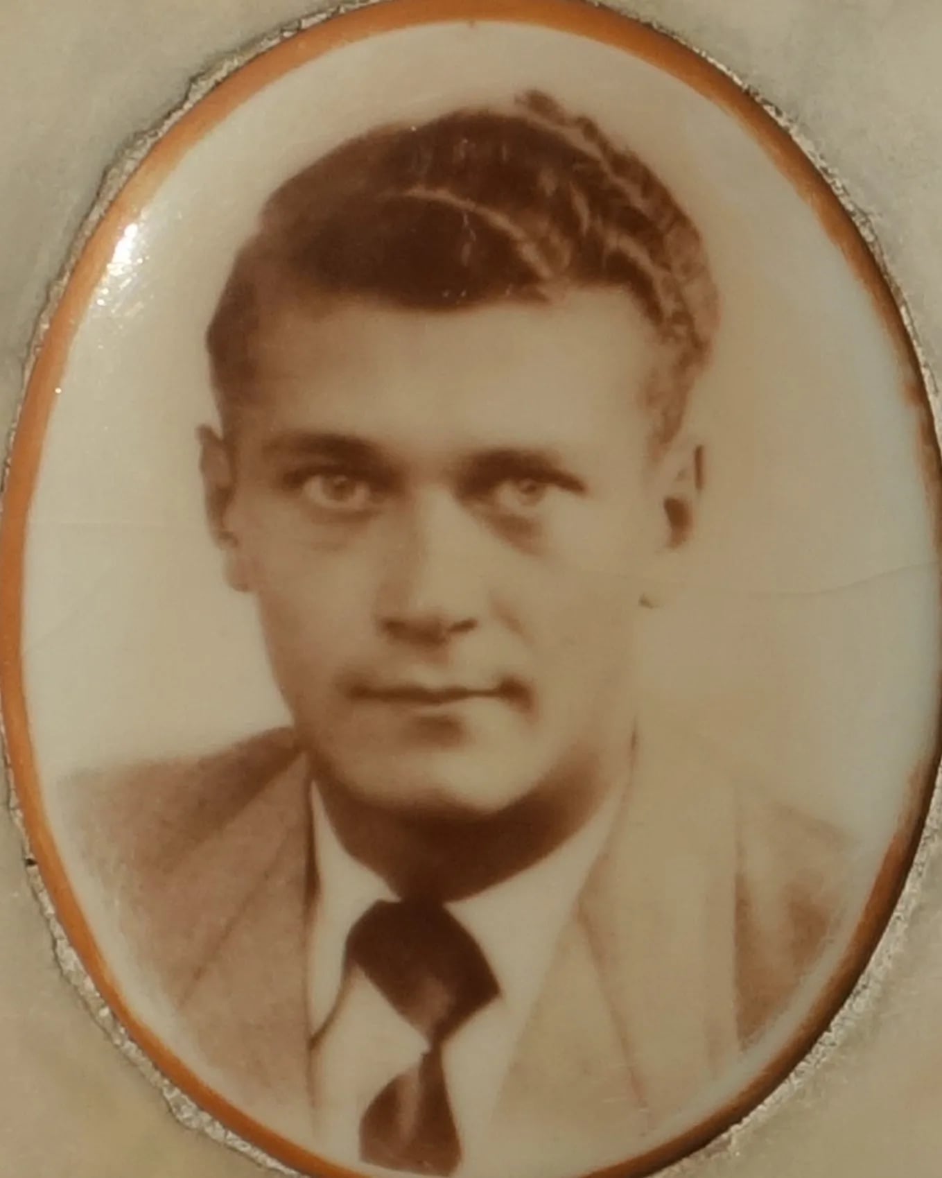 Porträt von Robert Borios (1919–1944) – Gedenkseite