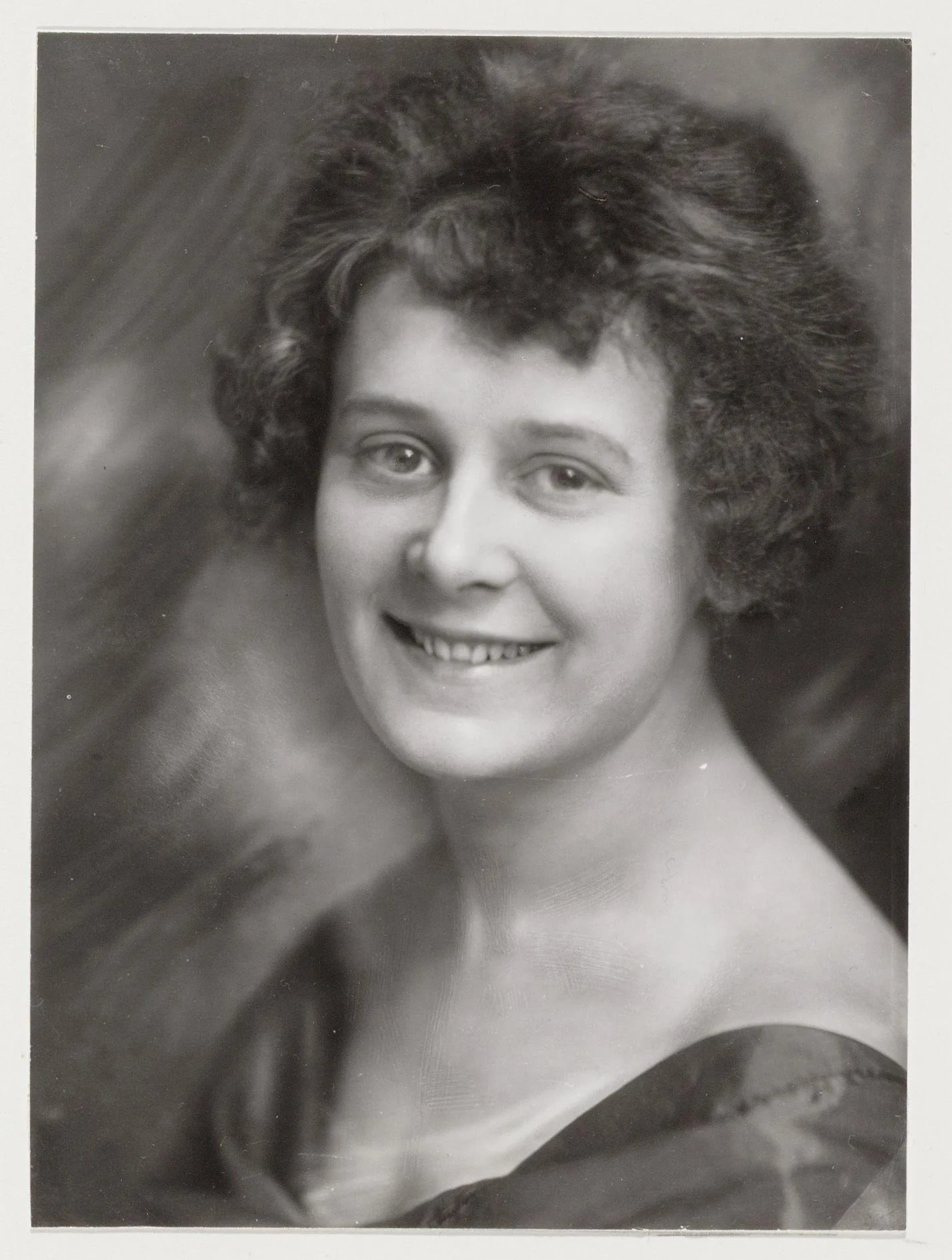 Porträt von Hélène Vink (1896–1988) – Gedenkseite