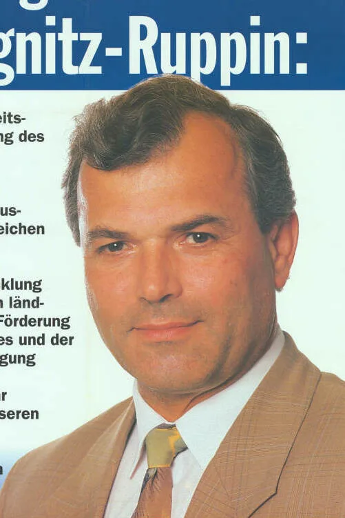 Portrait of Dieter Helm (1941–2022) – memorial page