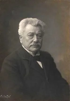 Portrait of K.M. Klausen (1852–1924) – memorial page