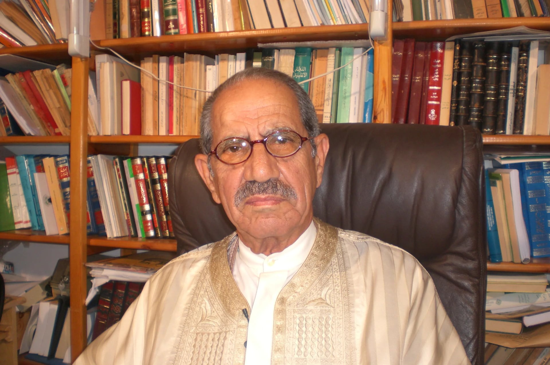 Portrait of Mohamed Habib Hila (1931–2019) – memorial page