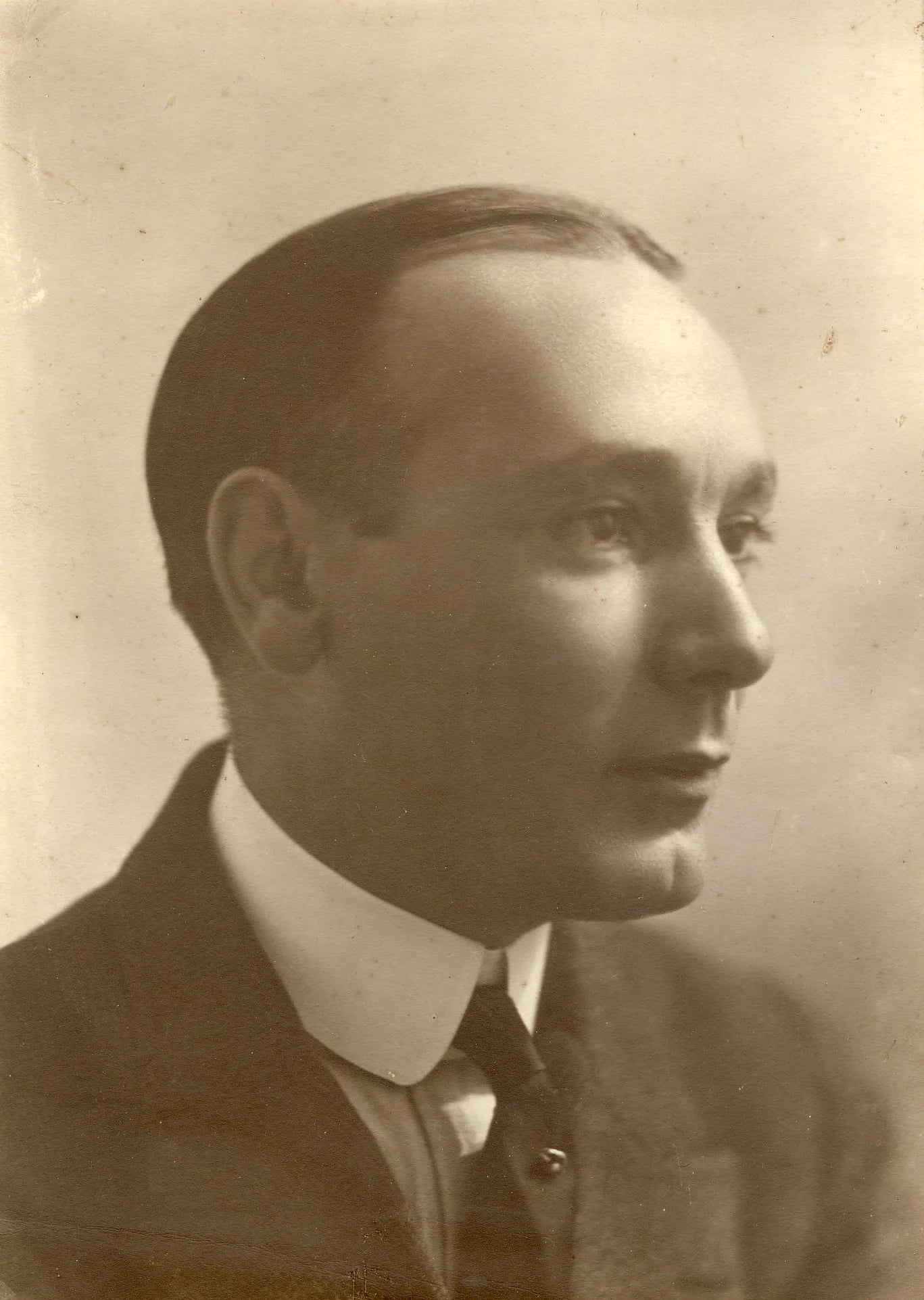 Porträt von Édouard-Henri Avril (1849–1928) – Gedenkseite